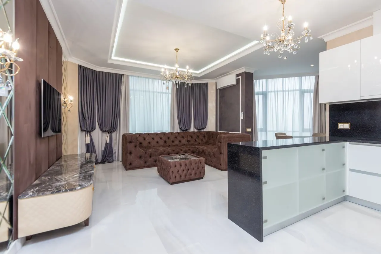 Nội thất phòng khách căn hộ cao cấp, minh họa phân khúc căn hộ sở hữu lâu dài
