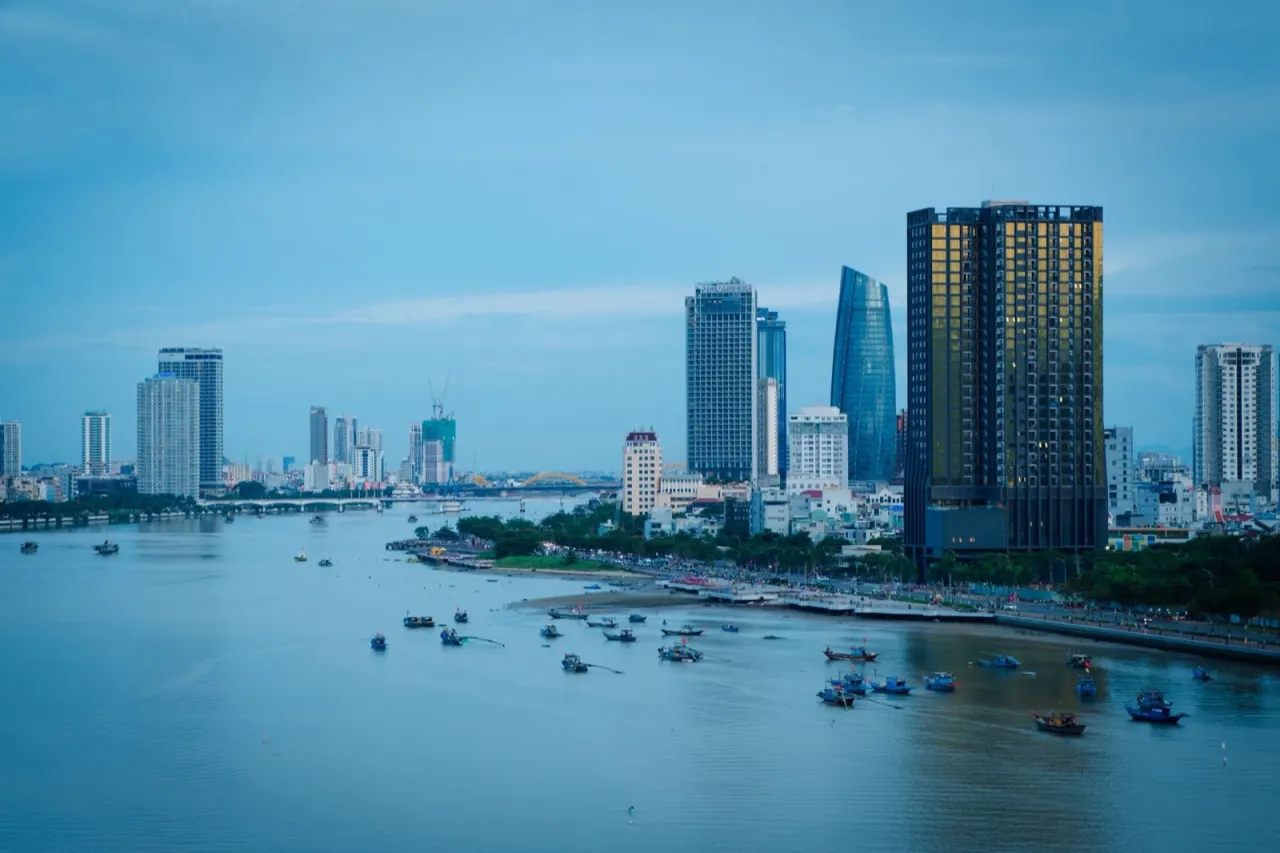 Skyline sông Hàn Đà Nẵng giờ tan tầm, khu vực tập trung nhiều căn hộ cho thuê