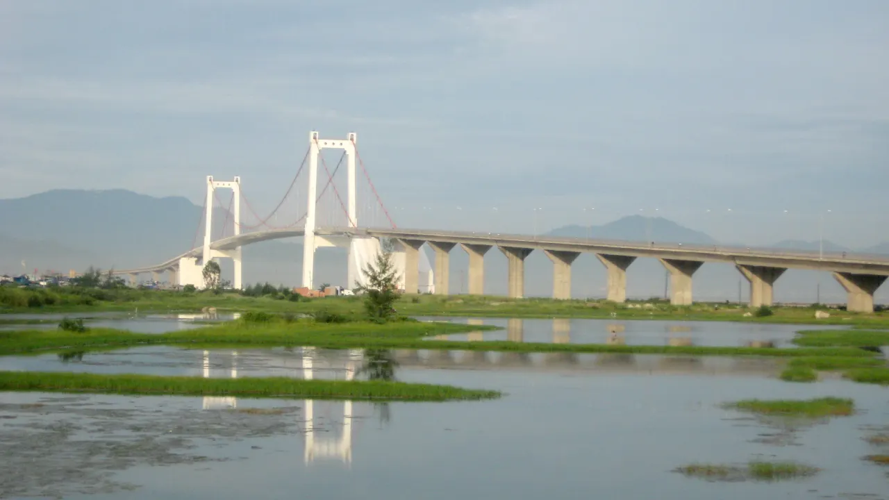Cầu Thuận Phước nhìn từ xa lúc chiều tà, cầu treo dây văng Đà Nẵng